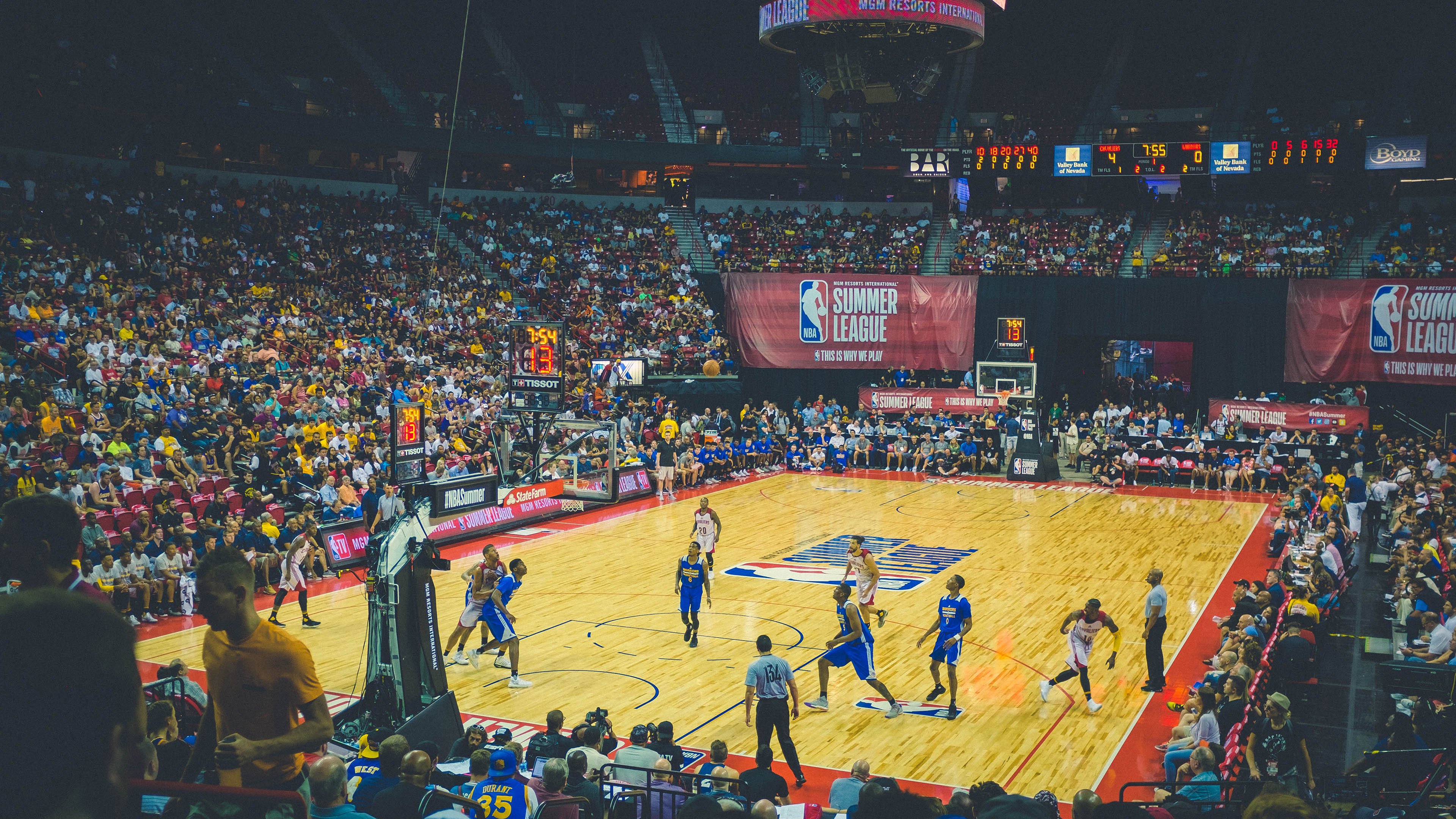 芬兰封锁马里,努涅斯如何成为扭转战局的关键先生