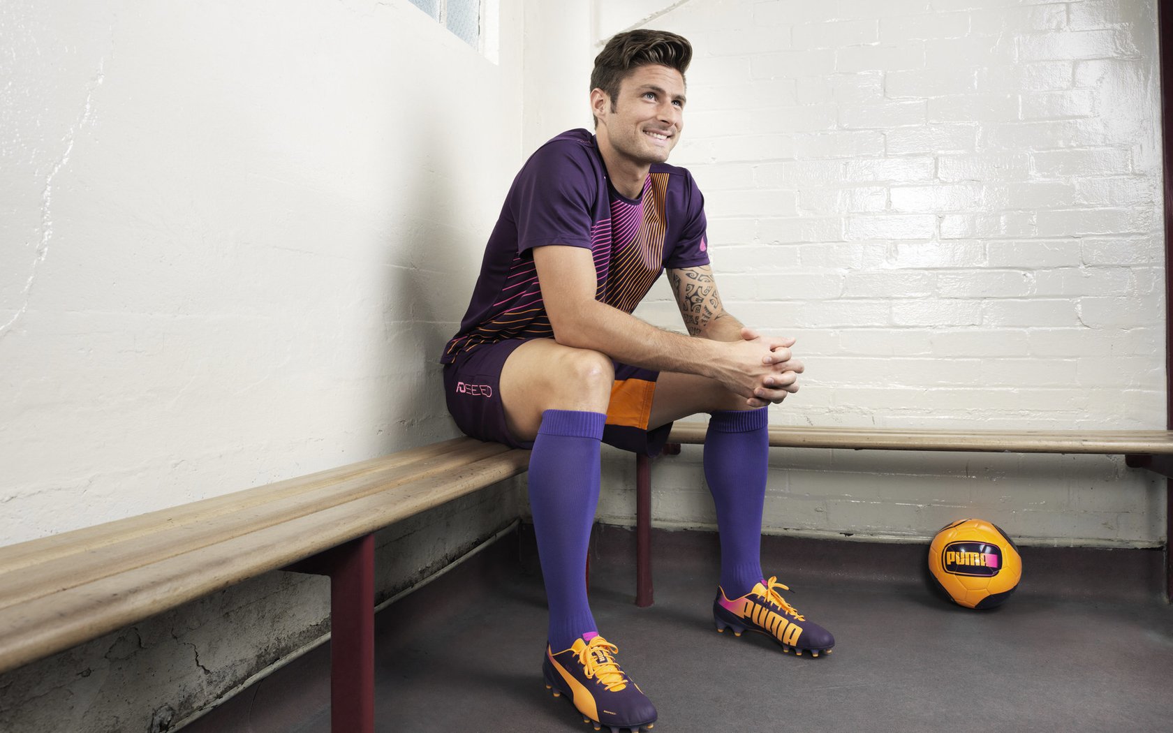 恩佐爆发，荷兰最后时刻击败沙特，当新星与老牌劲旅的剧本被改写