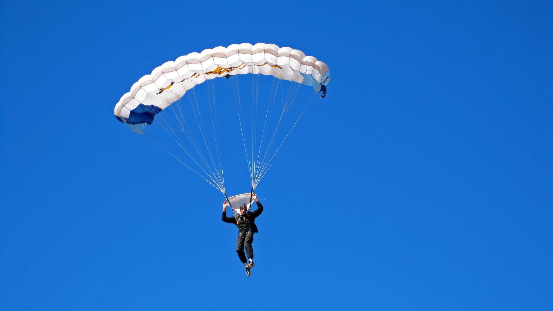 马龙统治全场，韩国队险胜奥地利，一场技术与意志的碰撞