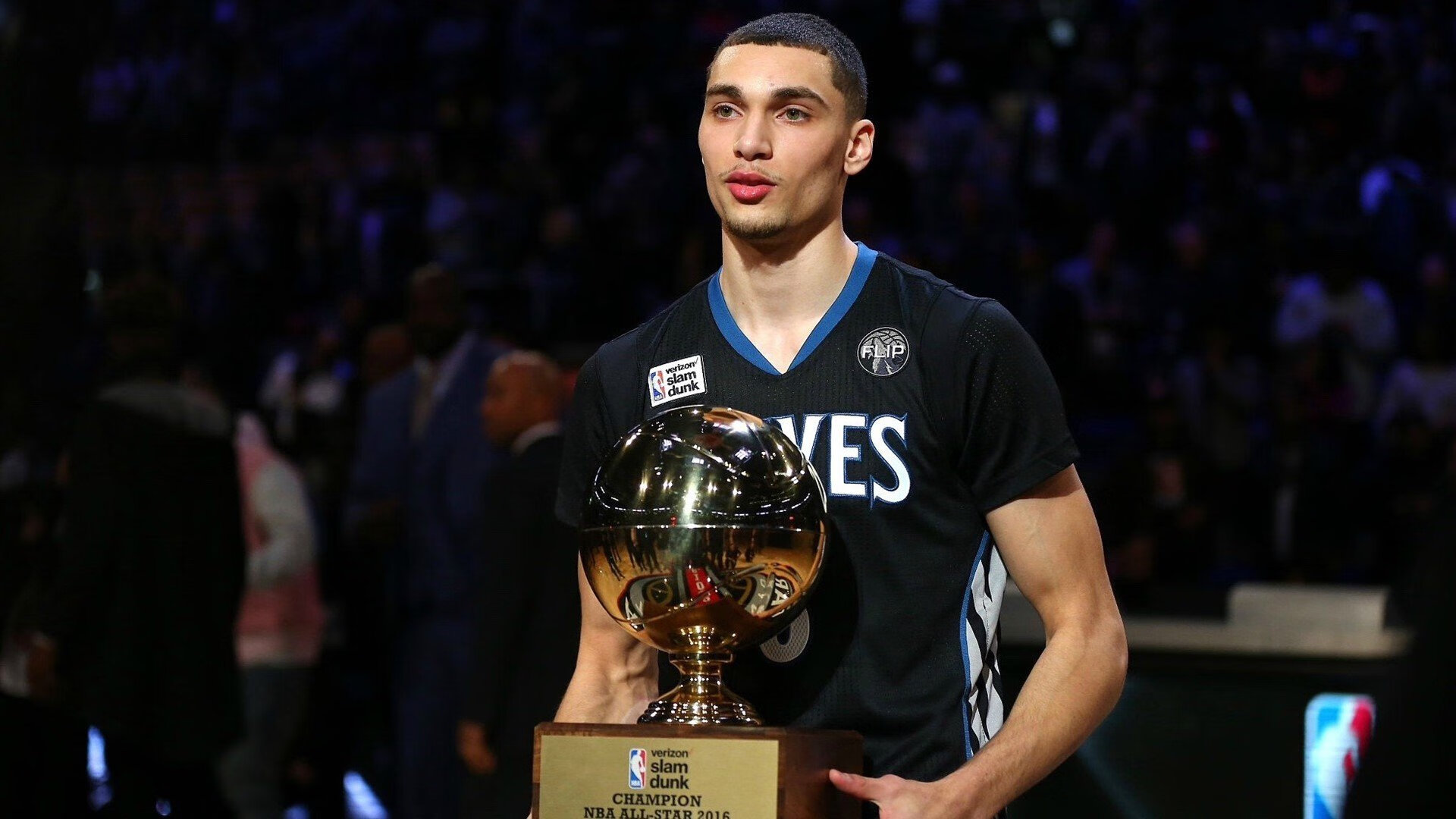 从戴维斯杯绝地翻盘到ATP总决赛加冕，西西帕斯如何惊艳世界网坛